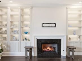 3000 Royal Court 3102, North Hills NY 11040