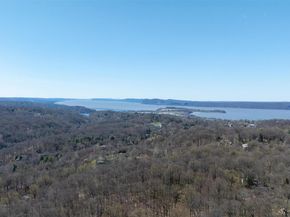 18 Bramblebush Road, Croton-on-Hudson NY 10520