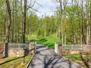18 Bramblebush Road, Croton-on-Hudson NY 10520