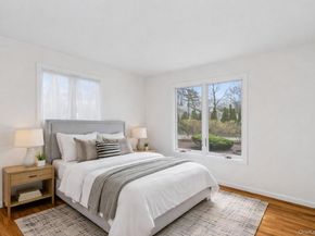 4 Carols Way, Hampton Bays NY 11946