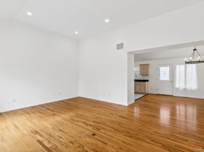 4 Carols Way, Hampton Bays NY 11946