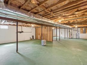 4 Carols Way, Hampton Bays NY 11946