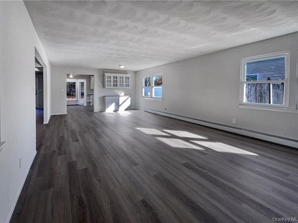 11 Frost Valley Drive, East Patchogue NY 11772