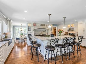 1 Kings Court, Hauppauge NY 11788