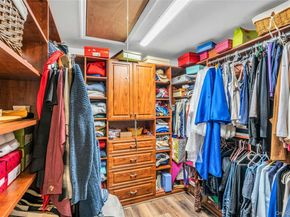1 Kings Court, Hauppauge NY 11788