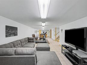 9 S Pond Trail, Ridge NY 11961