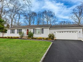 9 S Pond Trail, Ridge NY 11961