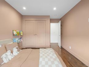 8 Piper Place, Old Bethpage NY 11804