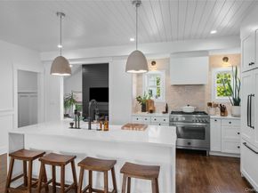 8 Piper Place, Old Bethpage NY 11804