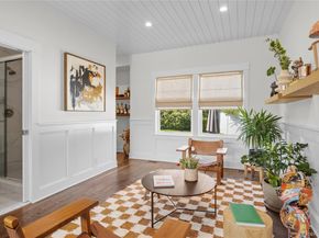 8 Piper Place, Old Bethpage NY 11804