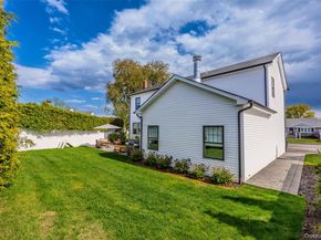 8 Piper Place, Old Bethpage NY 11804