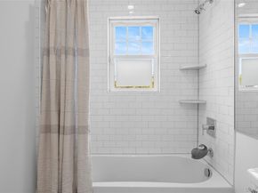 8 Piper Place, Old Bethpage NY 11804