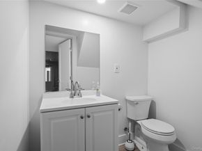 8 Piper Place, Old Bethpage NY 11804
