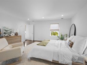 8 Piper Place, Old Bethpage NY 11804