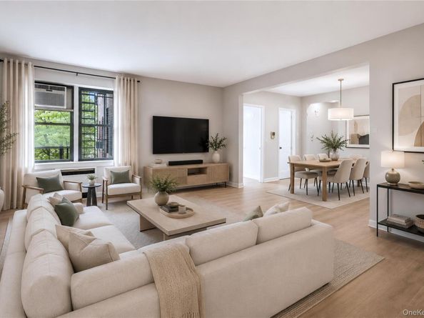 170-06 Crocheron Avenue 2E, Flushing NY 11358