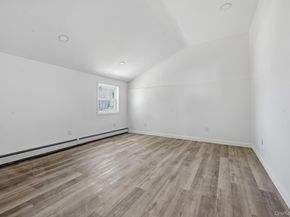 284 15th Street, West Babylon NY 11704