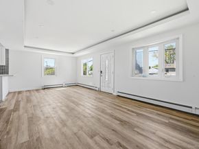 284 15th Street, West Babylon NY 11704
