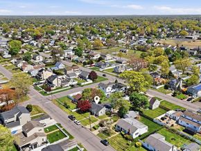 284 15th Street, West Babylon NY 11704