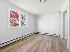 284 15th Street, West Babylon NY 11704
