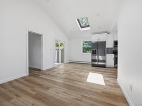 284 15th Street, West Babylon NY 11704