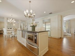 9 Godfrey Lane, Huntington NY 11743