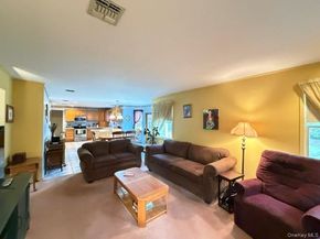 15 Fawn Crossing, Wading River NY 11792