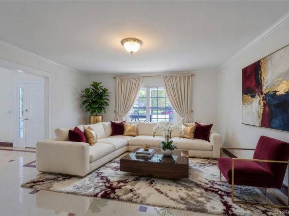 3 Sander Court, Middle Island NY 11953
