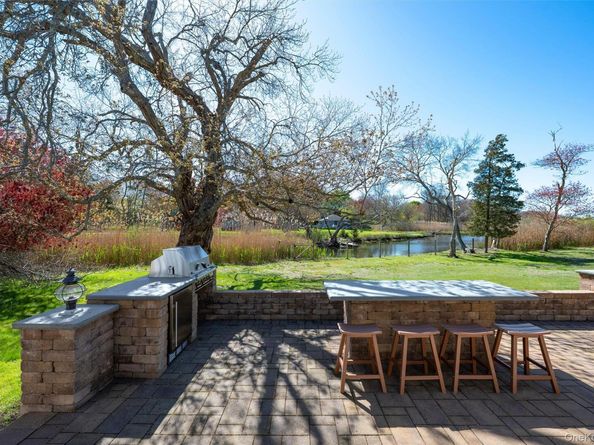 111 S Country Road, Remsenburg NY 11960