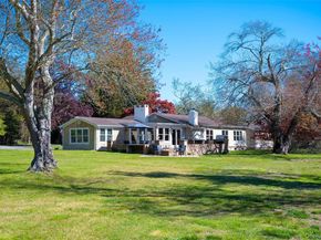 111 S Country Road, Remsenburg NY 11960