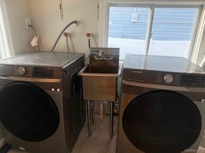 675 S Long Beach Avenue, Freeport NY 11520