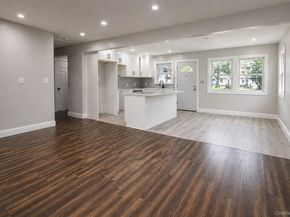 9 Emerald Lane S, Amityville NY 11701