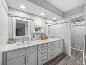 3 Fams Court, Jericho NY 11753