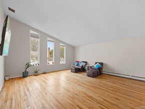 3 Fams Court, Jericho NY 11753