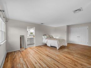 3 Fams Court, Jericho NY 11753