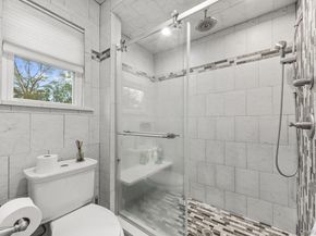 3 Fams Court, Jericho NY 11753