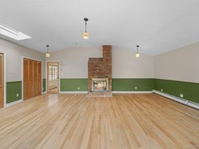 3 Fams Court, Jericho NY 11753