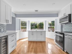 9 Tulip Lane, Port Washington NY 11050
