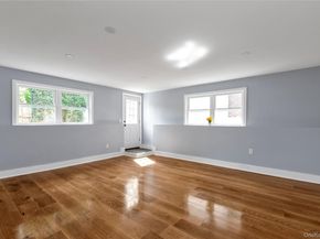 9 Tulip Lane, Port Washington NY 11050