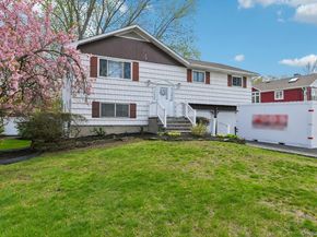 6 Lordly Court, Kings Park NY 11754