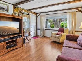6 Lordly Court, Kings Park NY 11754