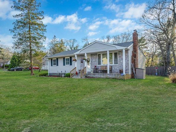 134 Park Lane, Middle Island NY 11953