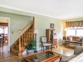 17 Myrtle Lane, East Patchogue NY 11772