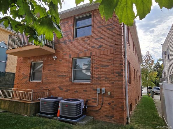 43-29 249th Street, Little Neck NY 11363