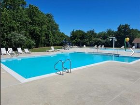 30 El Camino Ct 30, Coram NY 11727