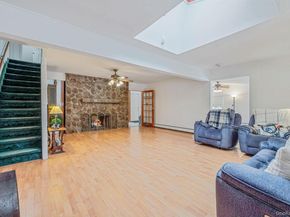 22 Mercury Lane, Levittown NY 11756