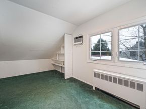 22 Mercury Lane, Levittown NY 11756