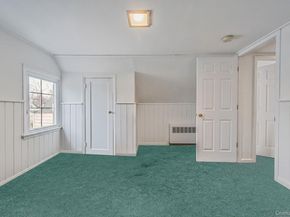 22 Mercury Lane, Levittown NY 11756