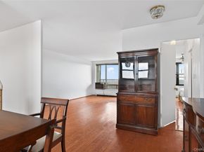 90-50 Union Turnpike 15H, Glendale NY 11385