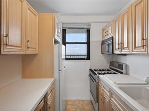 90-50 Union Turnpike 15H, Glendale NY 11385