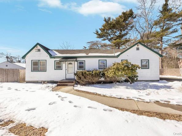 114 Monroe Drive, Mastic Beach NY 11951